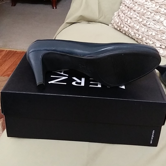 Women shoes - Picture 5 of 6